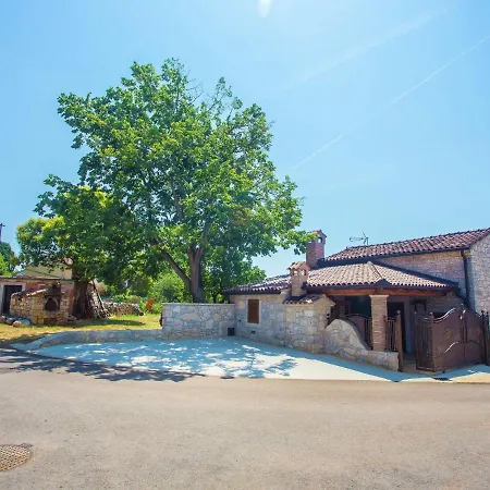 Quaint Holiday In Mihatovici Near Sea * Nova Vas (Porec)