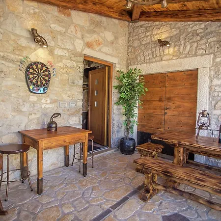 Quaint Holiday In Mihatovici Near Sea Nova Vas (Porec)